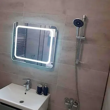 Sunshine Alessi Pool & Hotel 3*